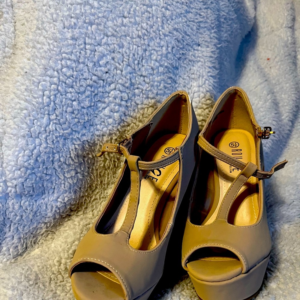 Rouge Shoes